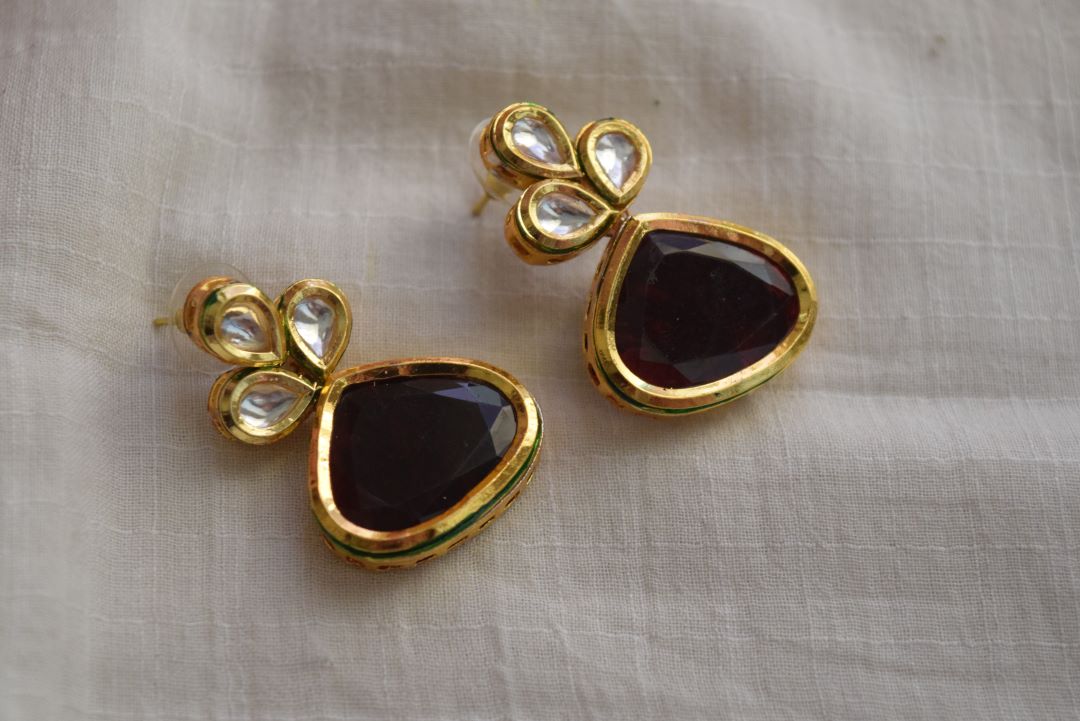 Flower & Triangle Blood Red drop stud
