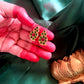 Small Mango motifs stud  - Green