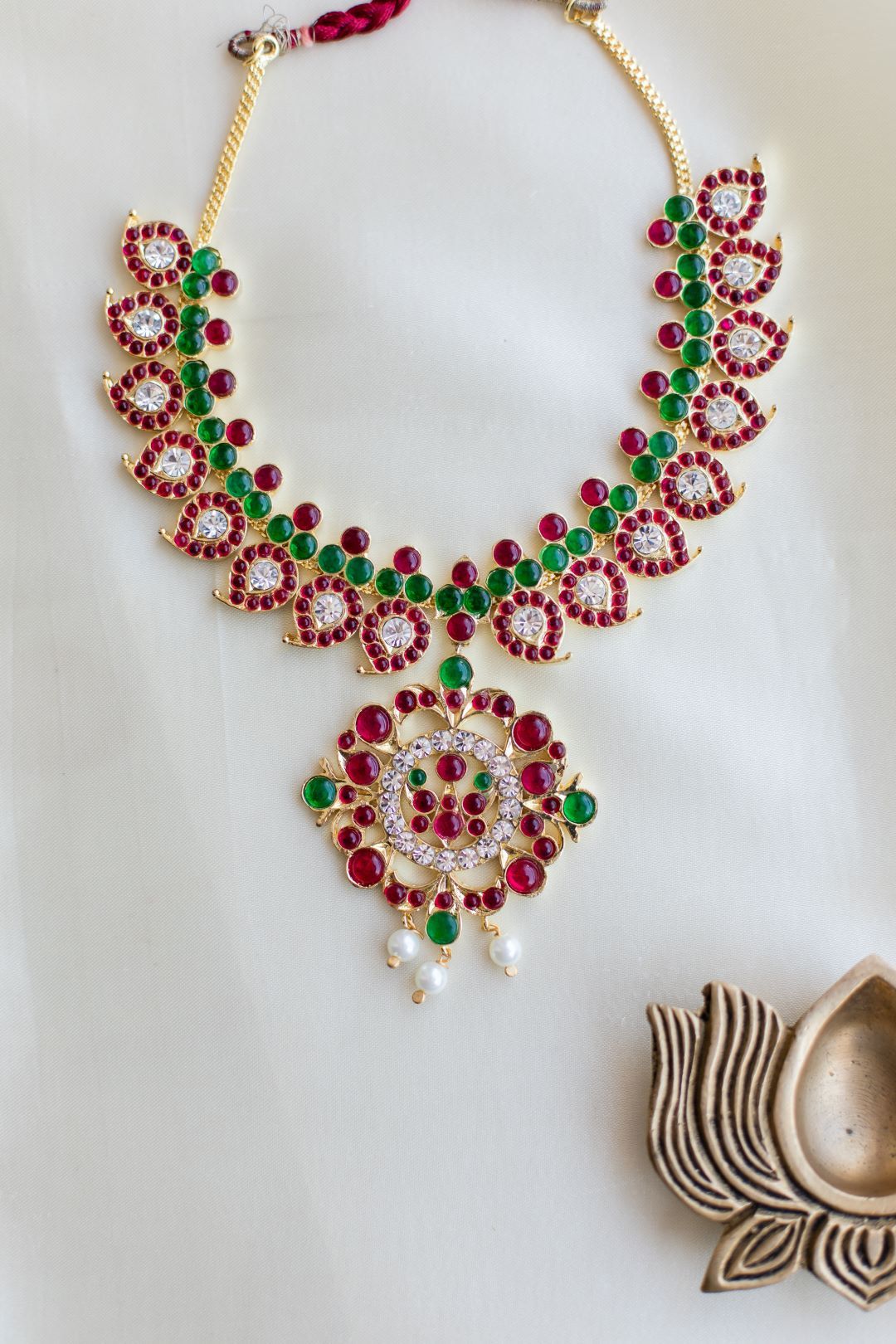 Semi Precious Kemp - Mango motifs Jumbo Flowered pendant  -Red, White,Green
