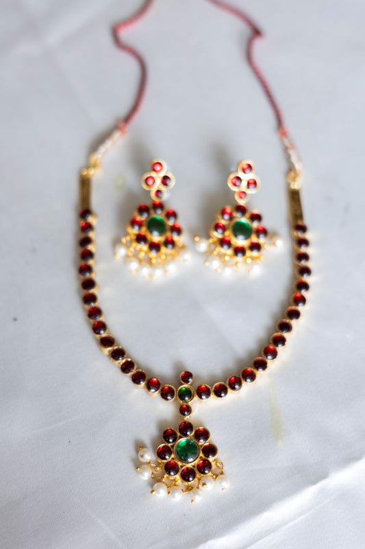 Imitation kemp- Gold finish addigai model flower pendant red and green#38A