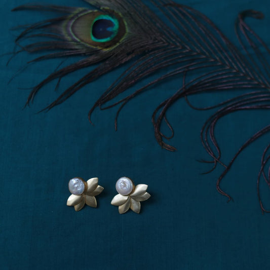 Gold Finish white Pearl  jadau Flower Stud