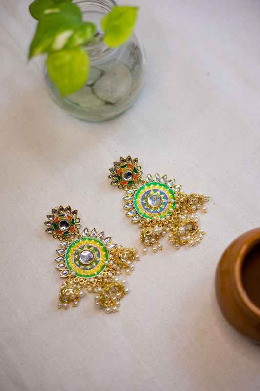 Gold finish  Green & yellow chakra white kudan with chandlier jhumkas