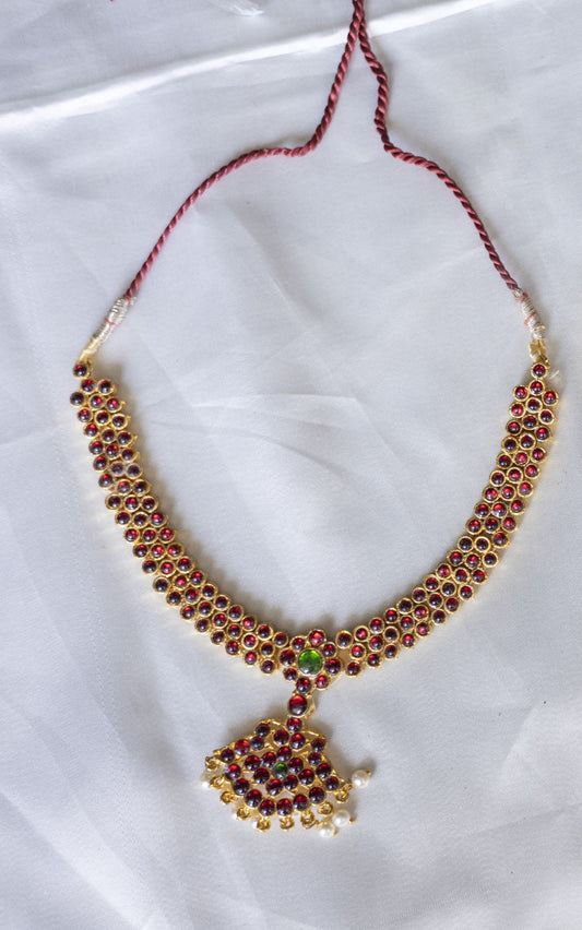 Kemp - Gold Finish  3 layered kemp stone with  pendant #35B
